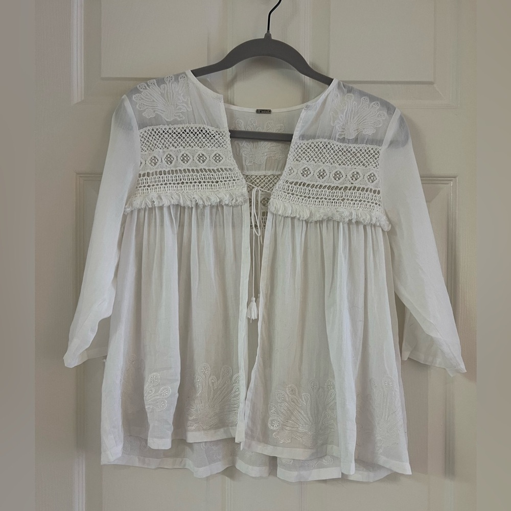 Chan Luu cotton kimono/coverup. Tie front. White. EUC! Size XS.
